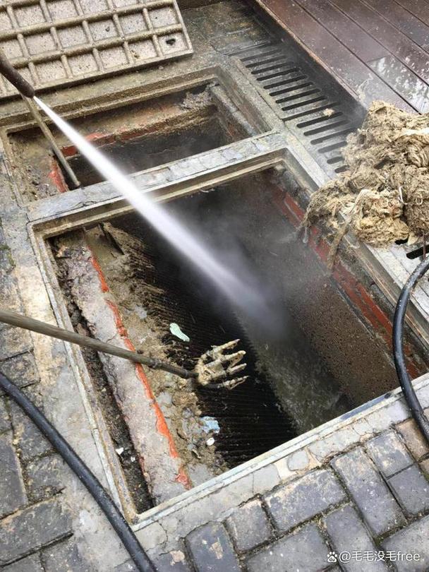 丰台区花乡附近管道疏通社区化粪池清掏隔油池高压清洗车市政清理